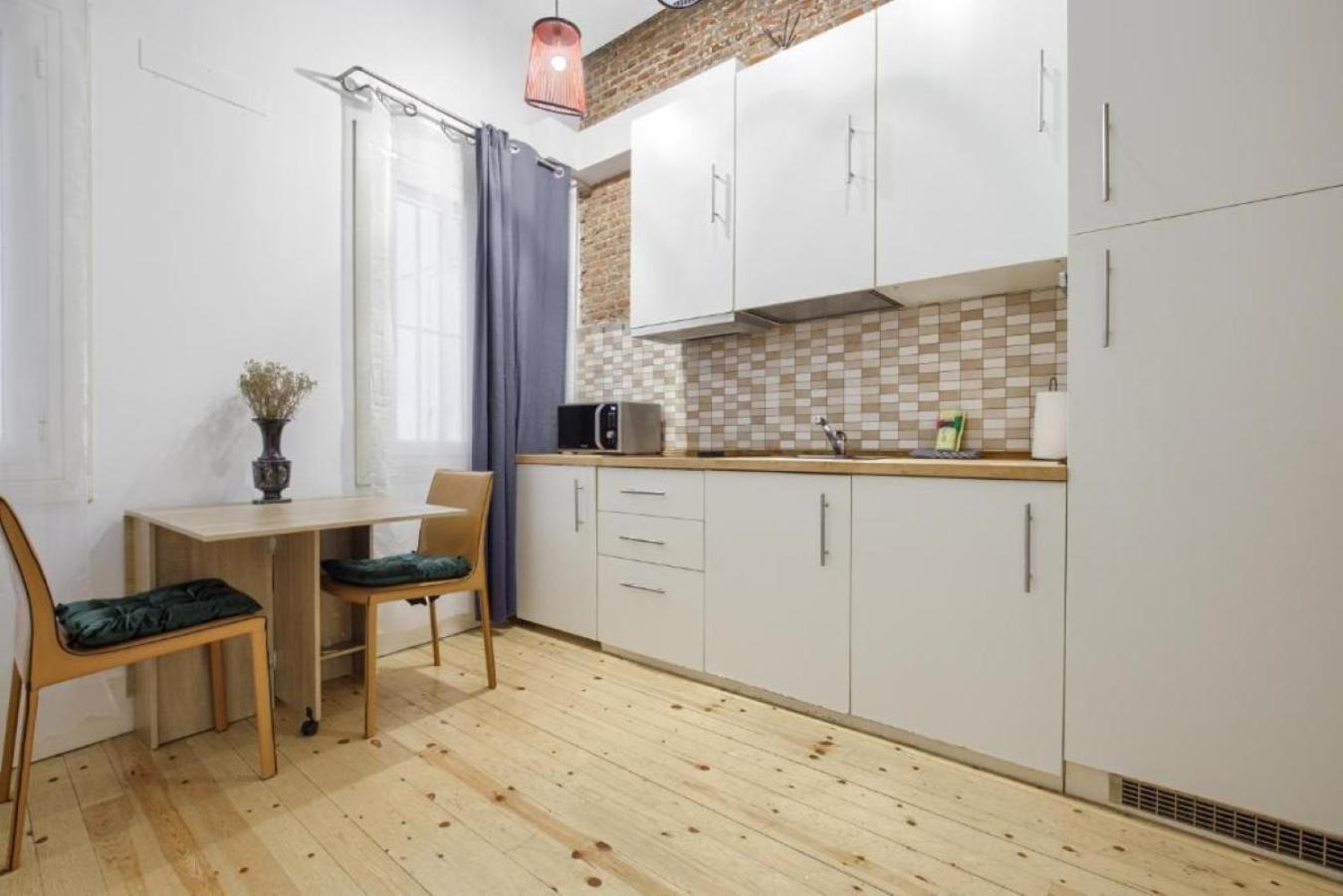 Apartament Charming Embajadores - *