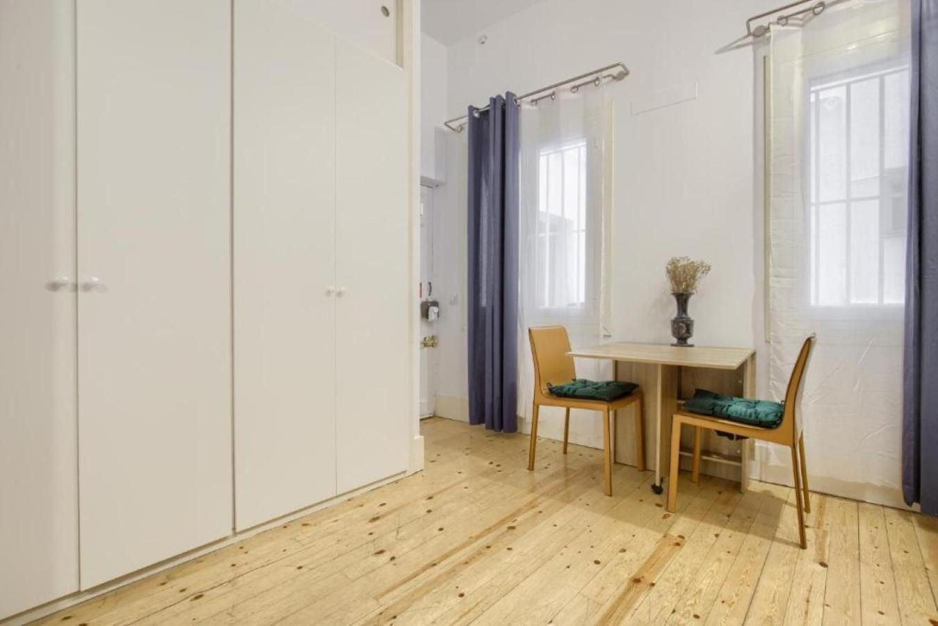 Apartament Charming Embajadores -